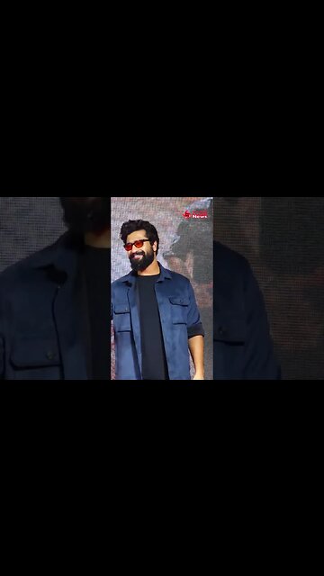 Vicky Kaushal REACTS as paps call him "Bhajan Kumar" at Gadar 2's success bash 😍🔥