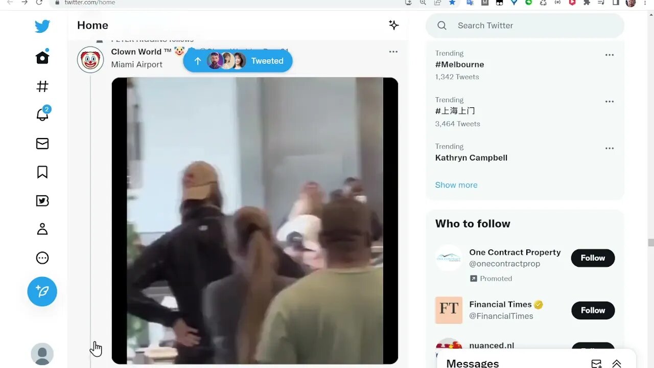 女人在邁阿密機場毀壞財產 1/2