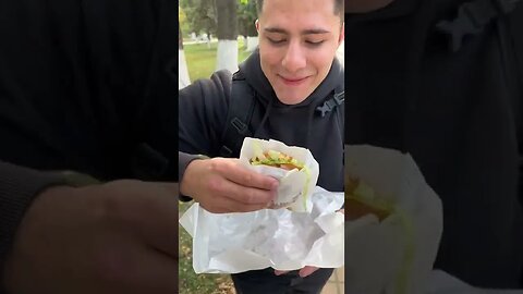 VREAU O NOTA? #oguritamica #mancaciosul #mancare #burger