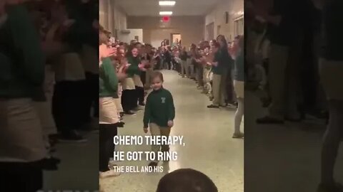 6-year-old boy beat cancer and came back to school to a standing ovation ❤️ #shorts