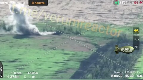 Moving Ukranian tank hit by shell near Kleshcheevka