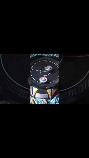 batalha de beyblade ultimate valkyrie vs astral spriggan vs savior valkyrie