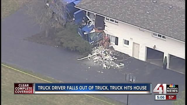 Garbage truck crashes into house in Prairie Village