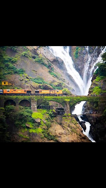 दूधसागर Dudhsagar Waterfall Whatsapp Status