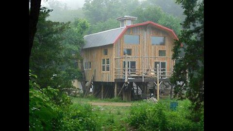 The Branding Iron Treehouse 1200sf by Bigfoot Treehouses