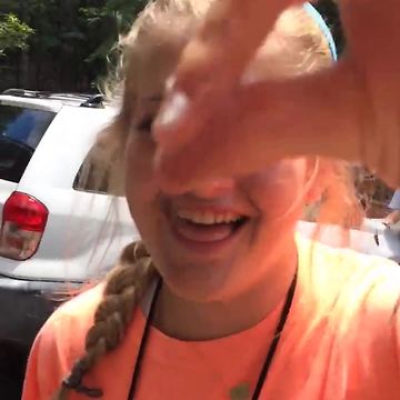 Girl Scares Her Friend With A Spider Prank