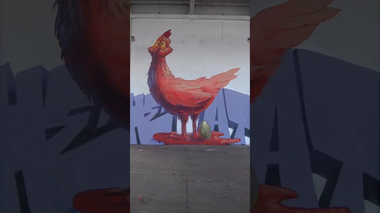 MAD GOLDEN EGG HEN GRAFFITI 😆🥚 #graffitiart #graffiti #shorts