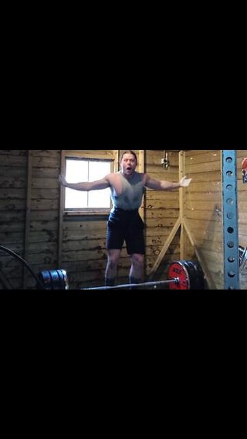 EASY 200 KGS PAUSED DEADLIFT. BIG PR!