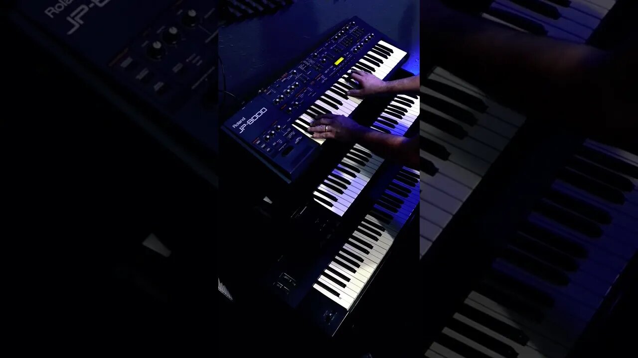 Maroon 5 - Sugar #roland #vintagesynthesizer #maroon5 #synthesizer #sugar