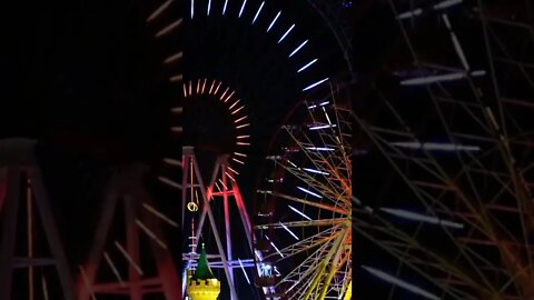 Amusement Park Ferris Wheel Ride