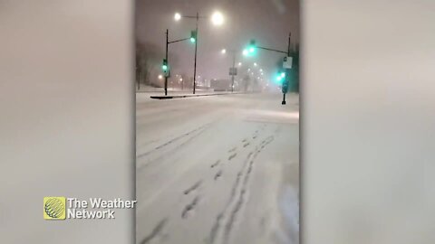 Roads covered with thick layer of snow in Montreal