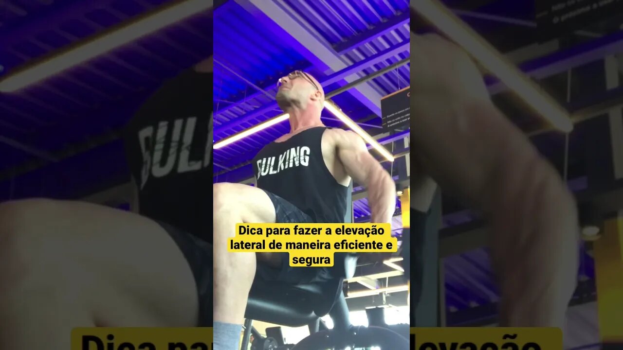 Dica para fazer a elevação lateral de maneira eficiente e segura #fitness