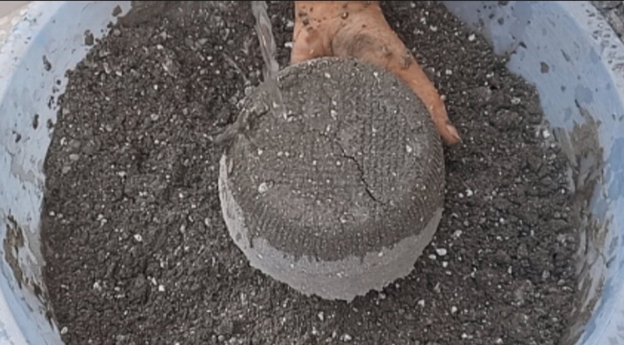 Cement reforms crumbling on water