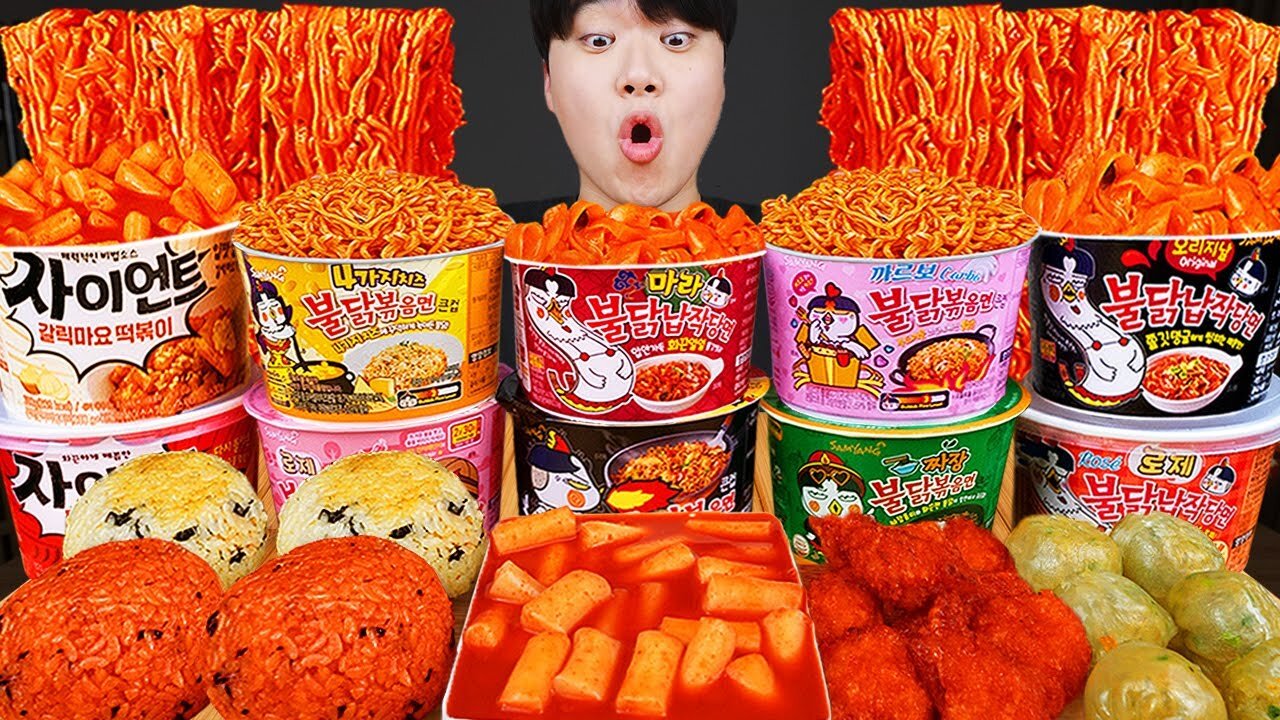 ASMR MUKBANG convenience store store, FIRE Noodle, HOT DOG, GIMBAP, Tteokbokki EATING SOUND !