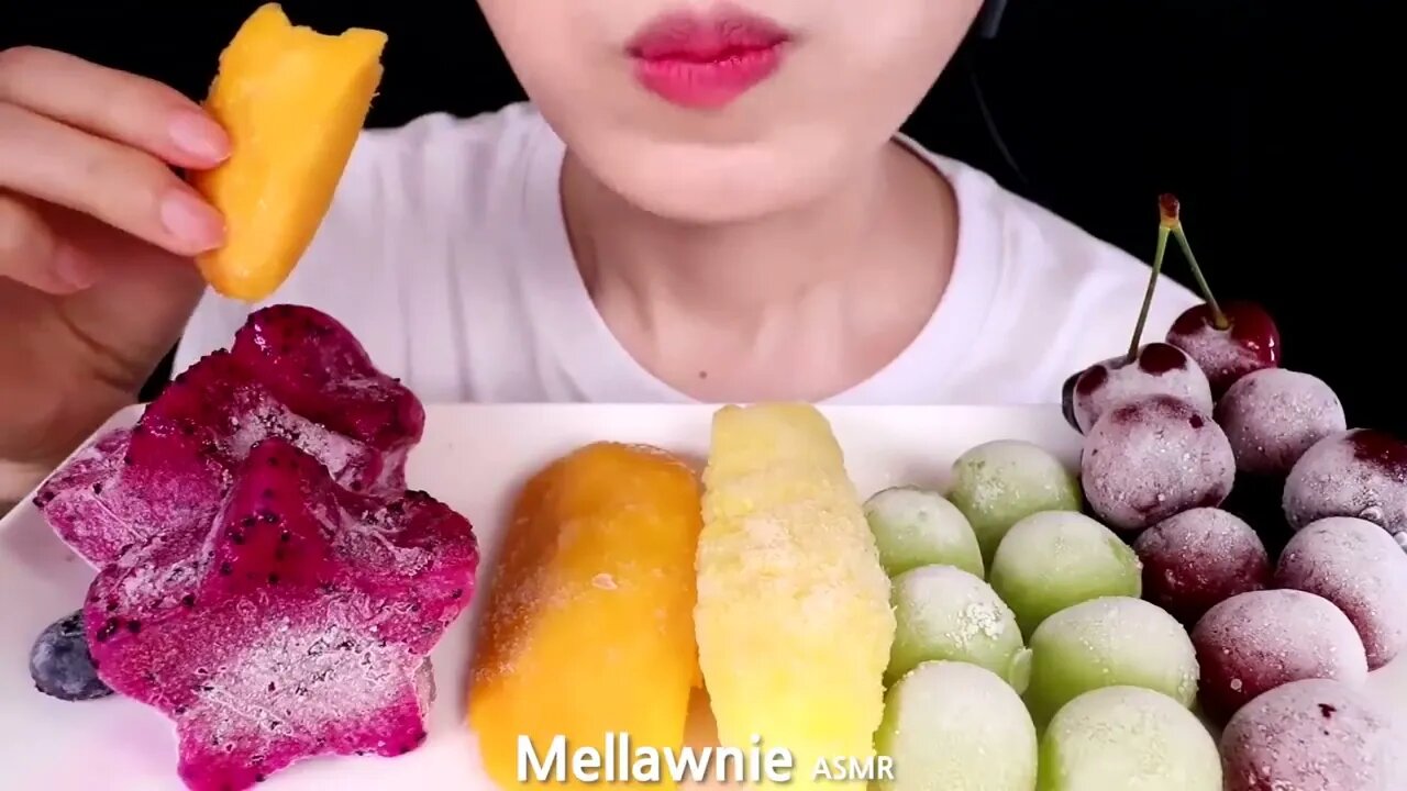 ASMR FROZEN GRAPE, MANGO, CHERRY, PINEAPPLE, DRAGON FRUITS, BERRY 얼린과일 EATING SOUNDS