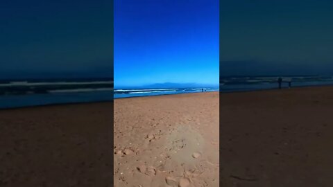 Hyperlapse of waves on a beach