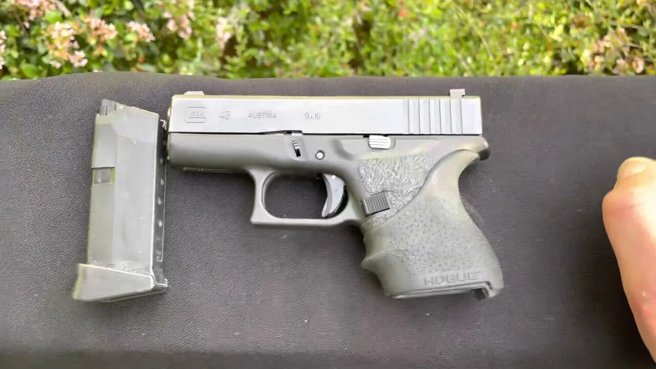 Glock 43 Carry Review w Vedder Comfort Tuck Holster. (Portuguese Subtitles clique em CC/Definições)