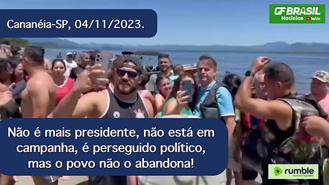 Não é mais presidente, não está em campanha, é perseguido político, mas o povo não o abandona!