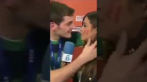 💋[DIA DO BEIJO NO FUTEBOL]💋 BEIJOS POLÊMICOS NAS 4 LINHAS