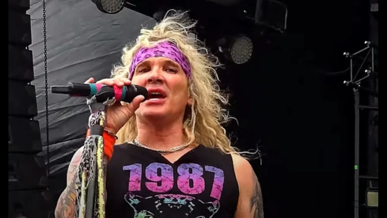 STEEL PANTHER's MICHAEL STARR Isn't Interested In Burying Hatchets With Other Musicians