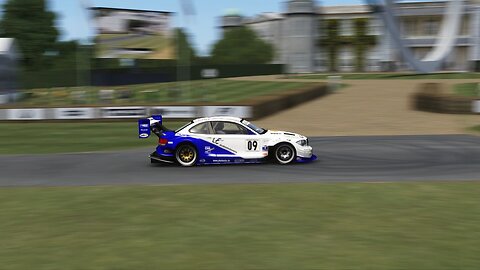 Assetto Corsa vs RaceRoom (BMW 134 Judd V8)