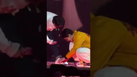 jinkook moment awfully sweet 😍😘