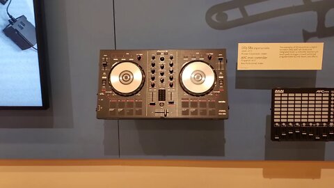 TECHNOLOGY AND MUSIC 🎶 DEDICATED TO MIKE FROM TUCSON ARIZONA