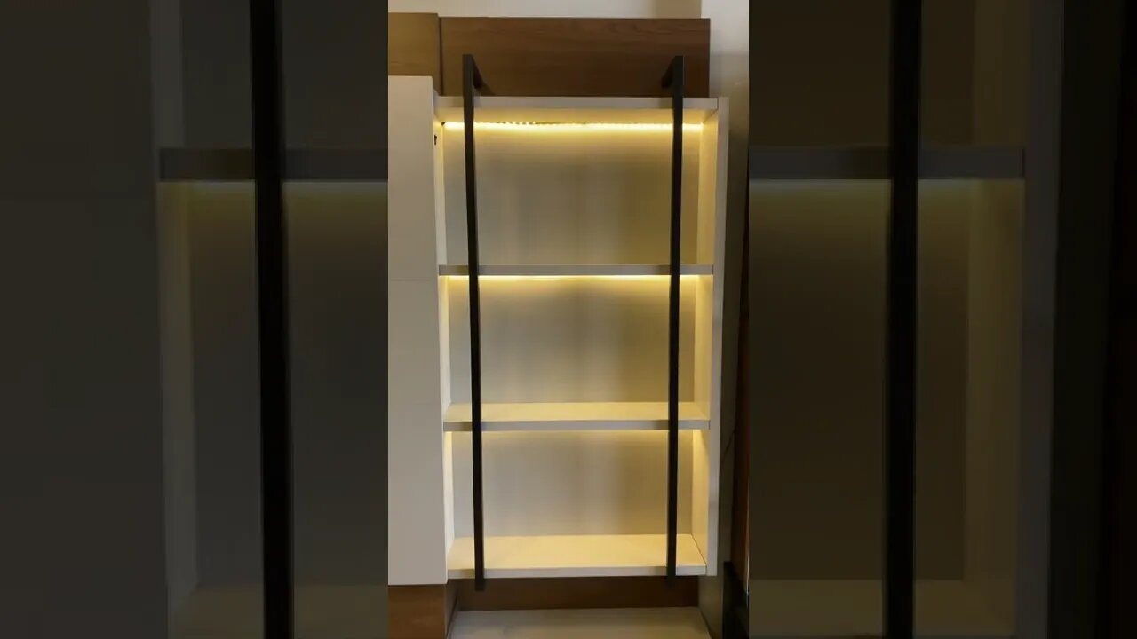 Nosso estante home Maceió é cheia de detalhes. Produzida com materiais de alta qualidade