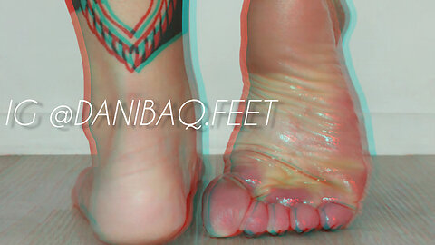 Women Barefoot Dipping 👣