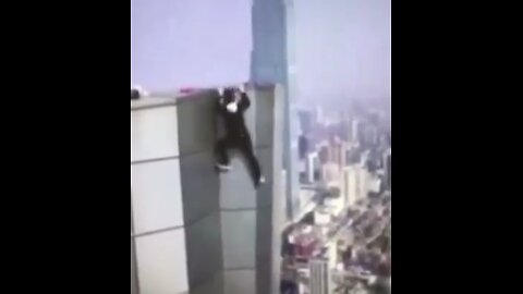 Disturbing Footage Captures Wu Yongning’s Final Moments Before Tragic Fall