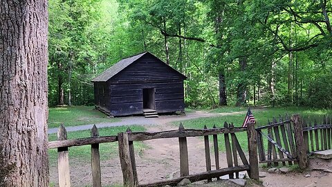 Great Smoky Mountains Walker Sisters Family School & Cemetery