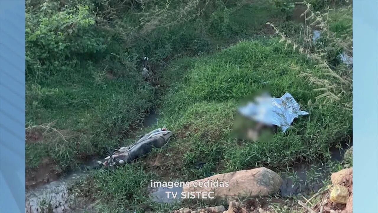 Homem morre após cair de moto dentro de córrego em Caratinga