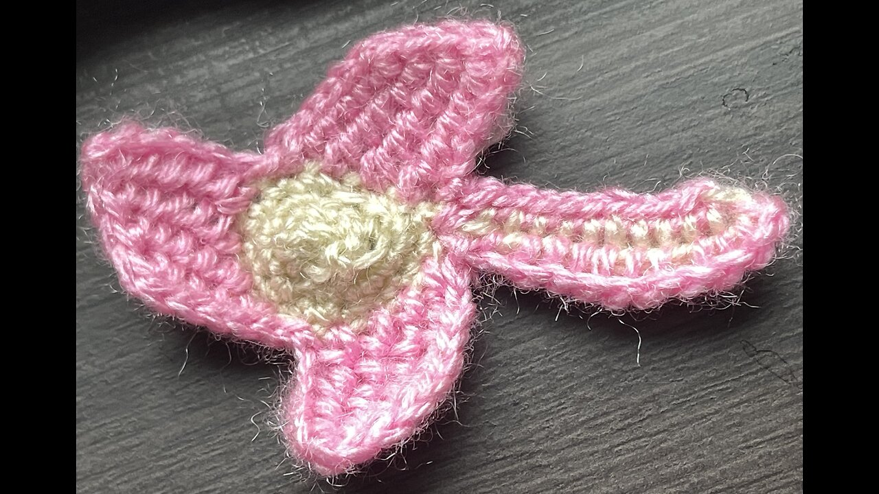 Easy way to make beautiful tail of motif flower 🌸 #crochet #craft #art