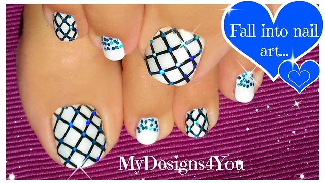 Glitter Fishnet Toenail Art