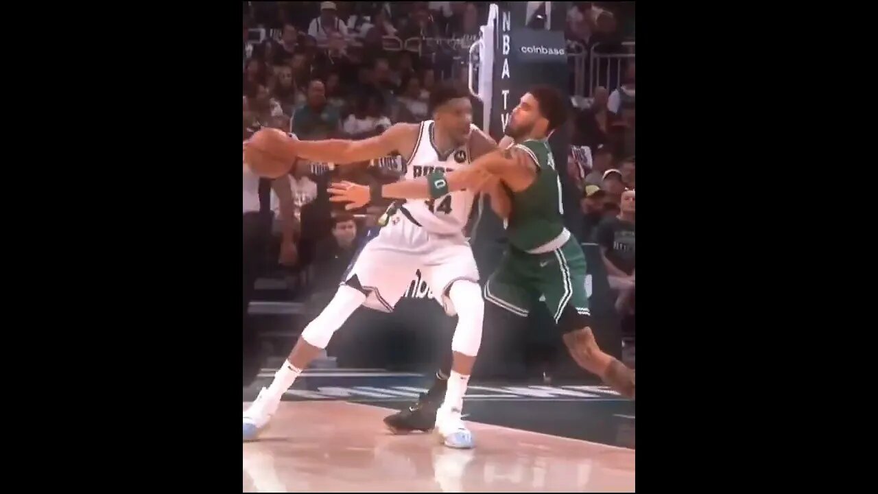 Giannis gets his revenge on Tatum