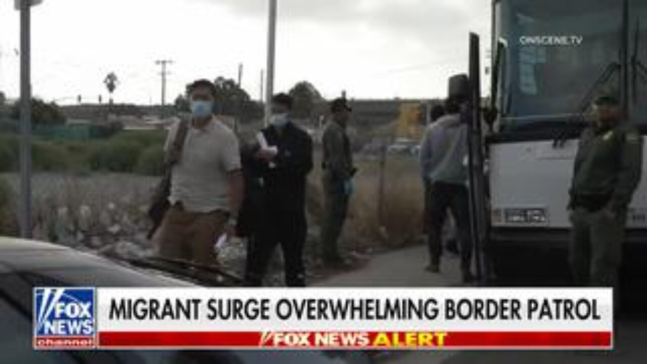 Border Patrol mass releases hundreds of illegal migrants to a city street in San Diego