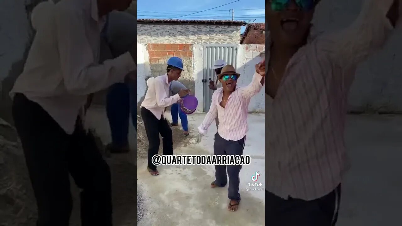 PEDREIROS CANTANDO ( PEDREIROS CANTORES ) MEMES 2021 VIRAL !!Outkast - Hey Ya! MEMES 2021 !!