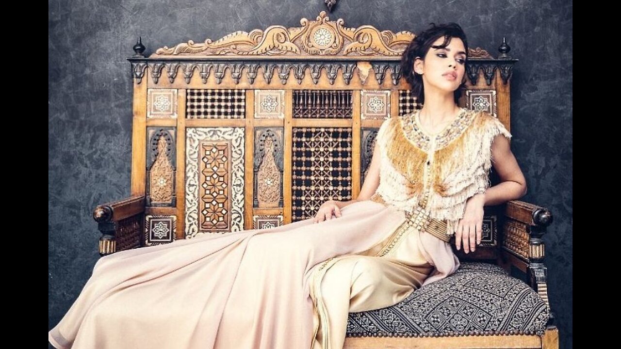 Watch the beauty of the Moroccan caftan, you will not regret it