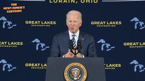 Biden having a hard time reading the teleprompter.