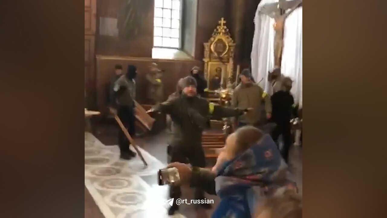 Zelensky´s thugs stormed St. Michael’s Cathedral in Cherkassy during a night service