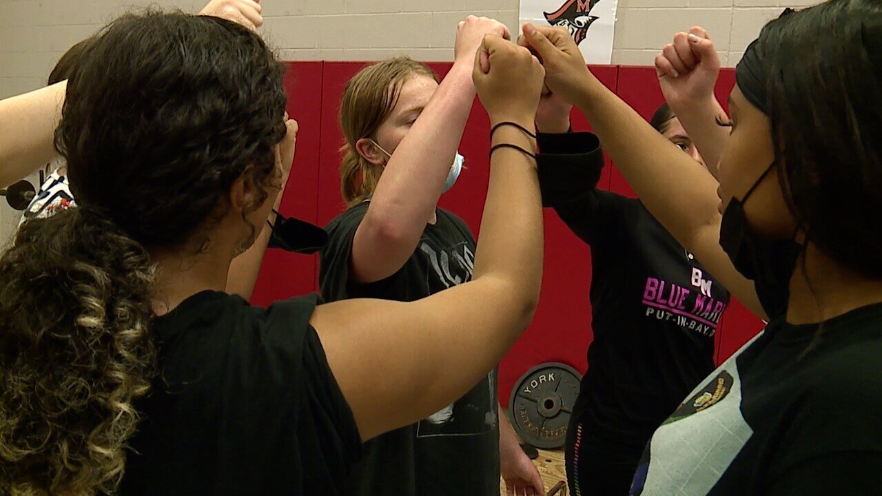 John Marshall girls' basketball team asking for more funding