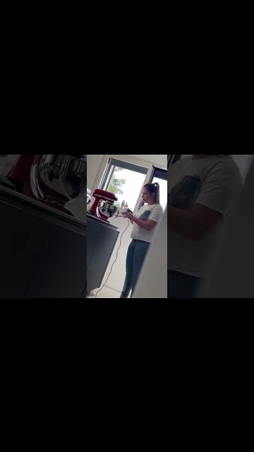 #shorts #2022 funny,prank,funjokes,dad jokes,funny memes,funny video,fun,laughing,funny animal,knock