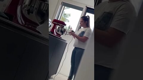 #shorts #2022 funny,prank,funjokes,dad jokes,funny memes,funny video,fun,laughing,funny animal,knock