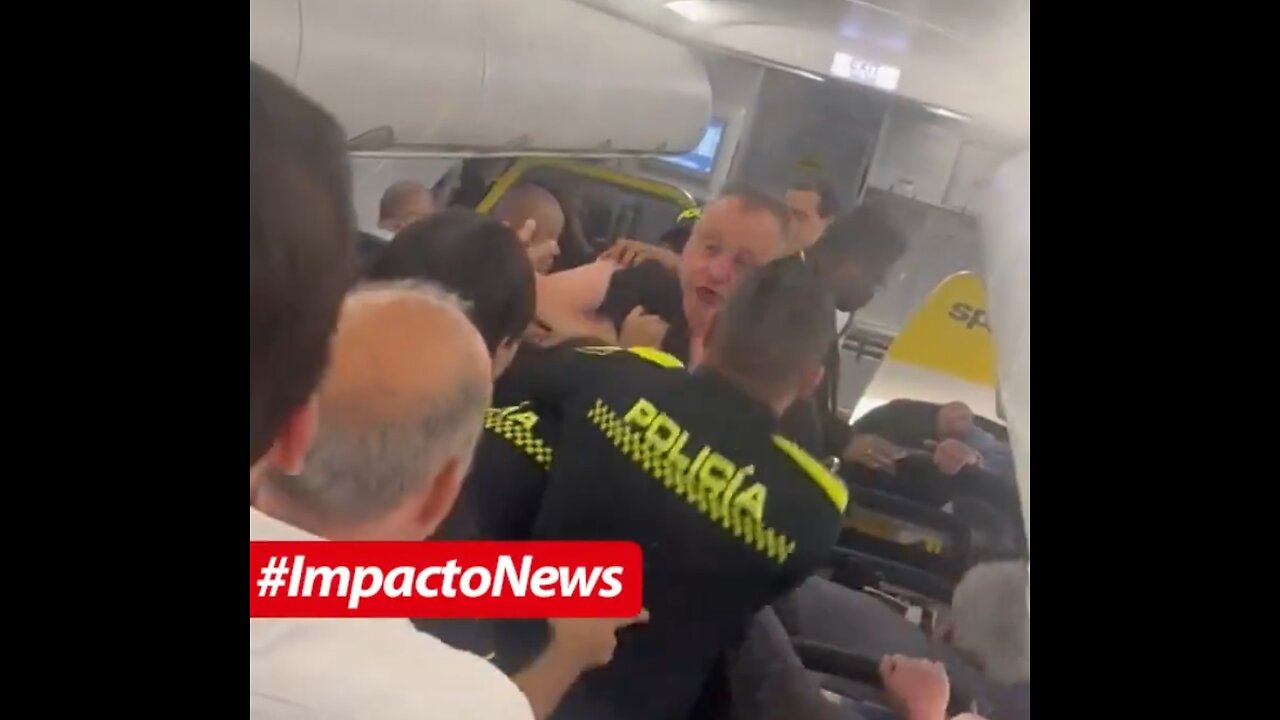 Spirit Airline Passenger Punches Cop While Getting Tossed From Plane