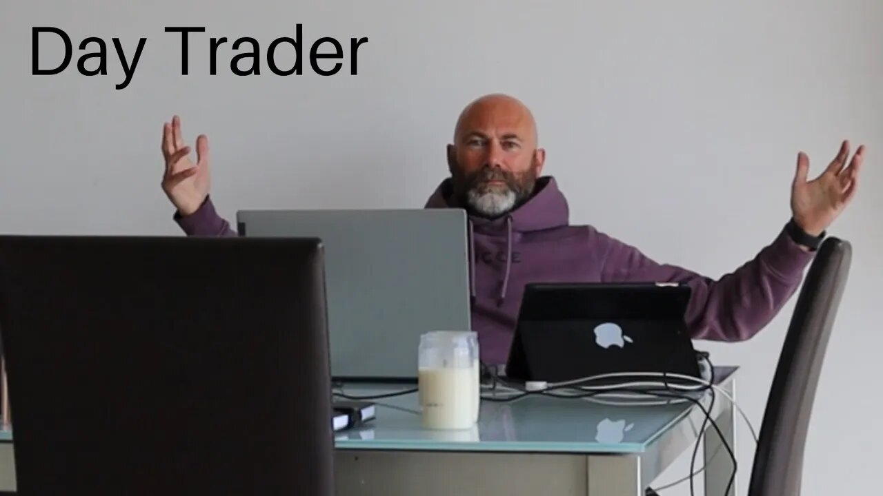 A Day In The life Of A Day Trader Living In Malta