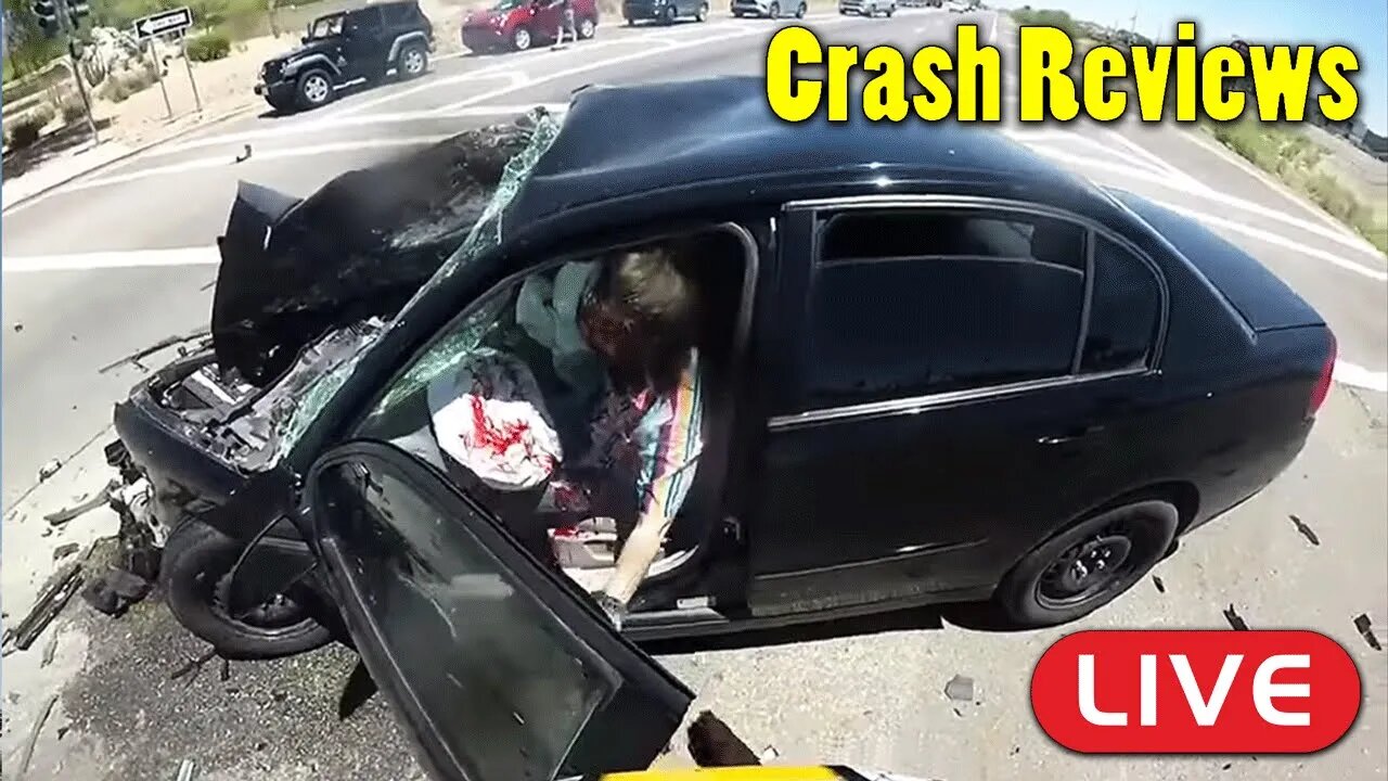 Common Motorcycle Crashes, Scary Scenes, & Idiot Drivers - Riding SMART 131