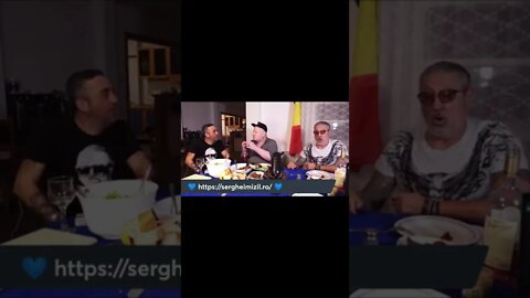 Serghei Mizil, Raul Stepavoi si Capra: Cocoseii si zaharul introvertit
