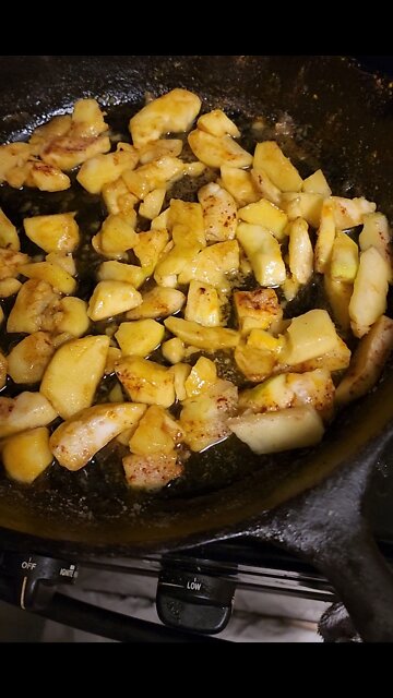 Baking Cinnamon Apples