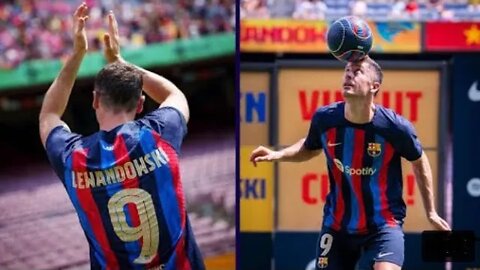 First touches at Camp Nou! Welcome to your home, Lewy 💙❤️ #shorts