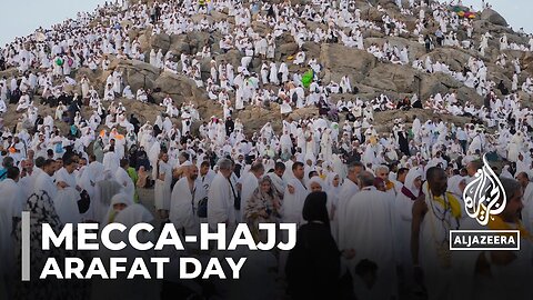 Muslim pilgrims converge on Mount Arafat for holiest day of Hajj